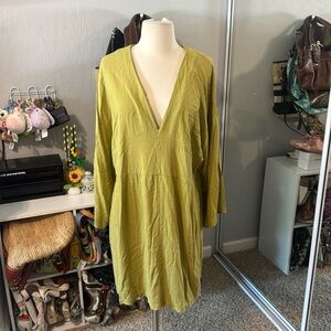 H&M Green Flowy Long Sleeve Dress